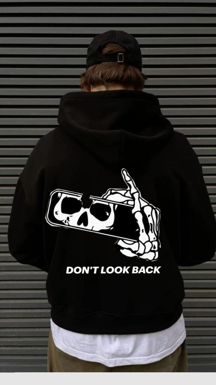 🖤 DON’T LOOK BACK Hoodie – Bold Streetwear Statement
